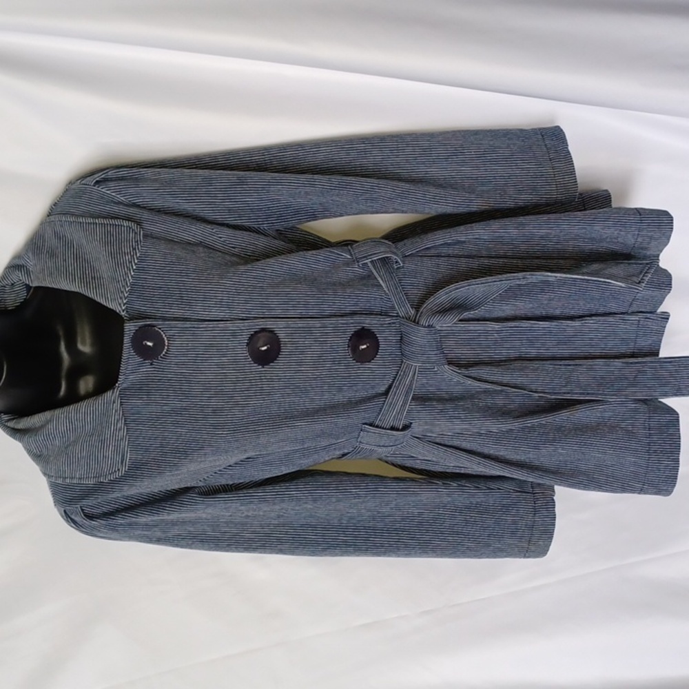LA Kitty | Coat Jacket Jr size L Blue&White Striped Print, belted, stretchy